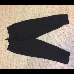 Gap high waisted tencel ankle pants with tie belt